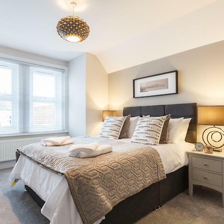 Apartamento Stylish Town Centre House - 300Mbps, Parking & Sunny Decking Bournemouth Exterior foto