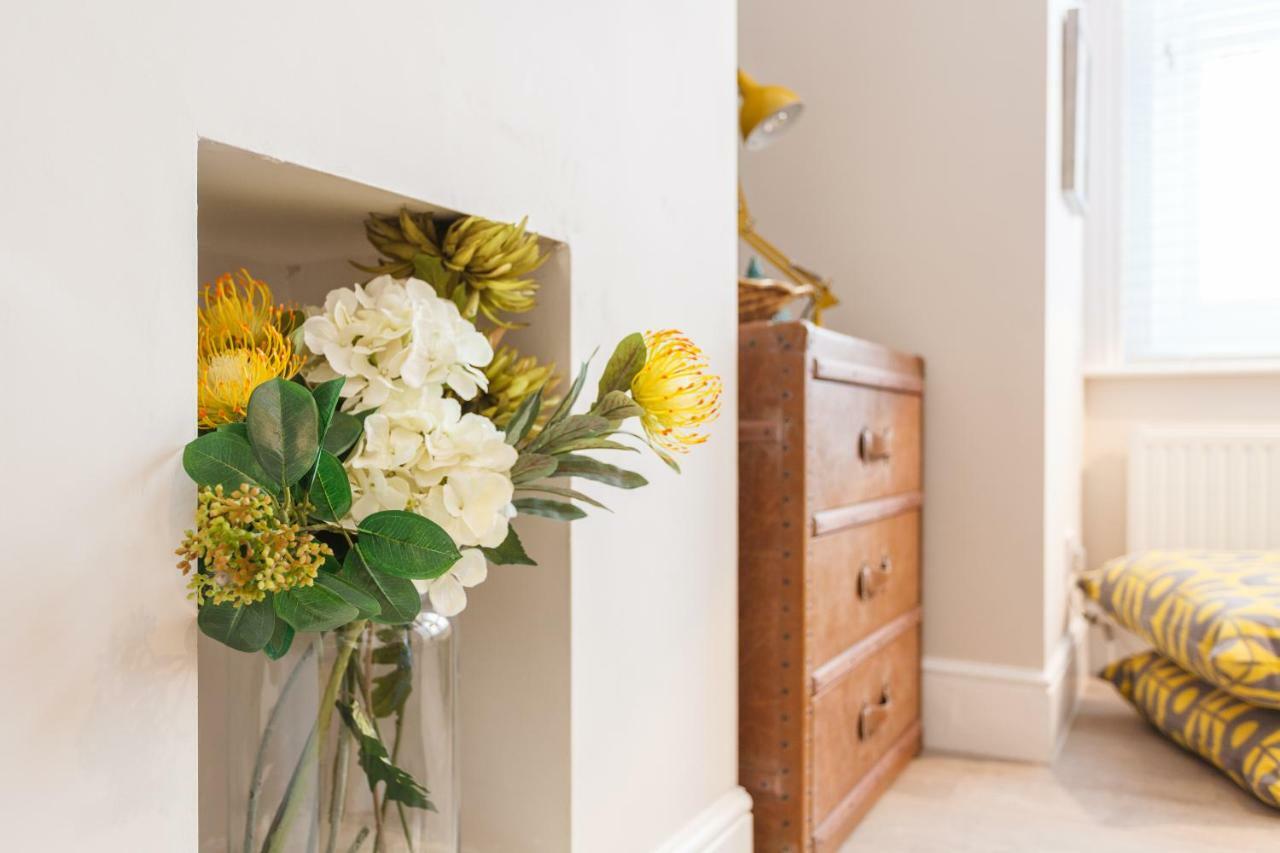 Apartamento Stylish Town Centre House - 300Mbps, Parking & Sunny Decking Bournemouth Exterior foto