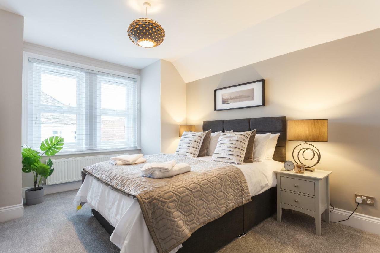 Apartamento Stylish Town Centre House - 300Mbps, Parking & Sunny Decking Bournemouth Exterior foto