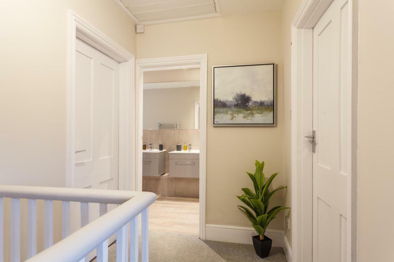 Apartamento Stylish Town Centre House - 300Mbps, Parking & Sunny Decking Bournemouth Exterior foto