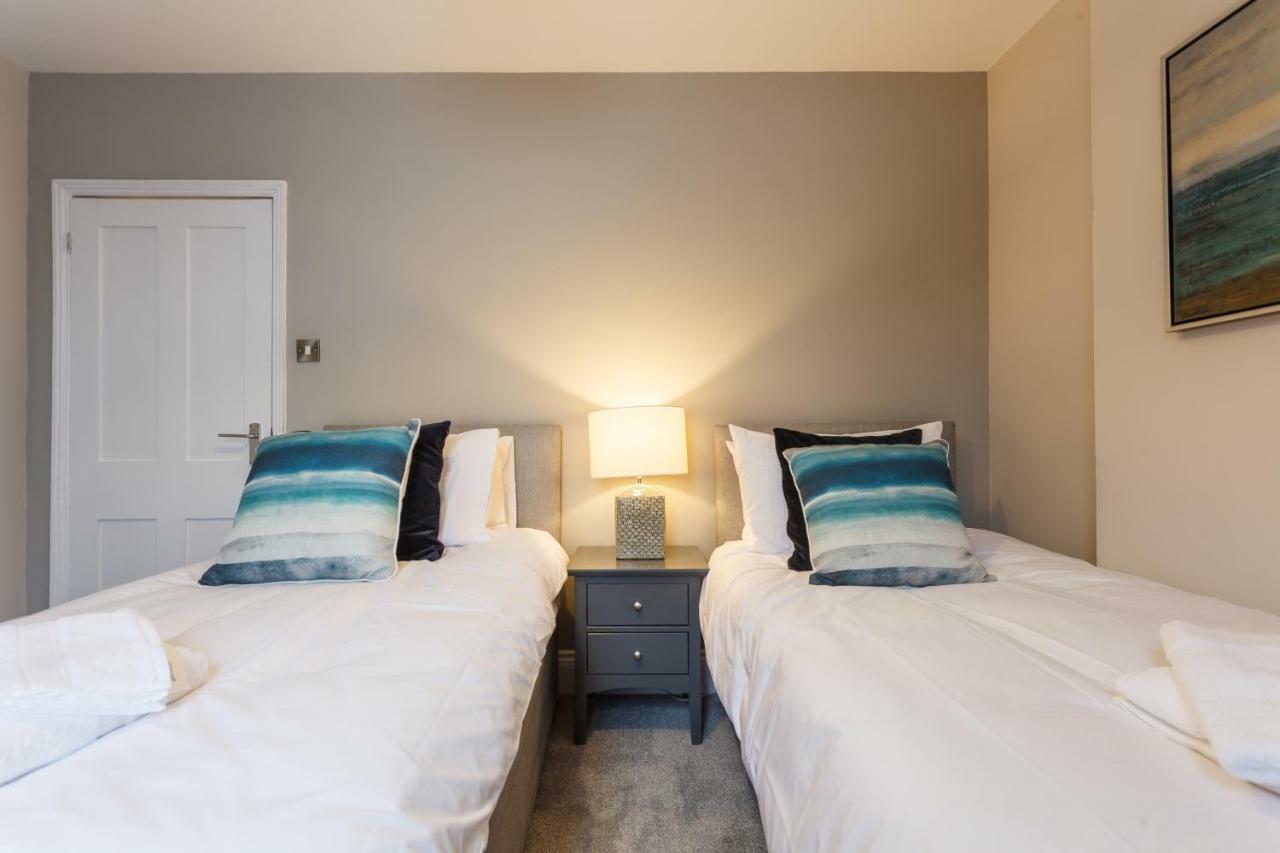 Apartamento Stylish Town Centre House - 300Mbps, Parking & Sunny Decking Bournemouth Exterior foto